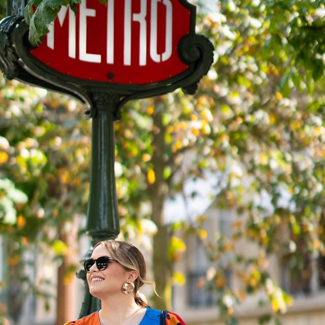 Empowered and colourful in Paris 🌈